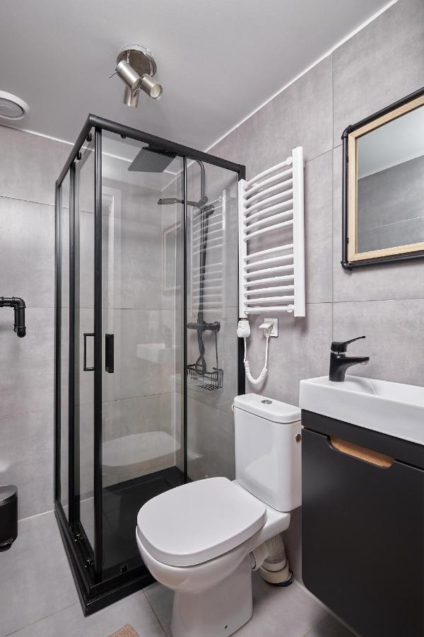 Sarnia Laka Domek 1 Z Prywatnym Jacuzzi Stronie Slaskie Luaran gambar