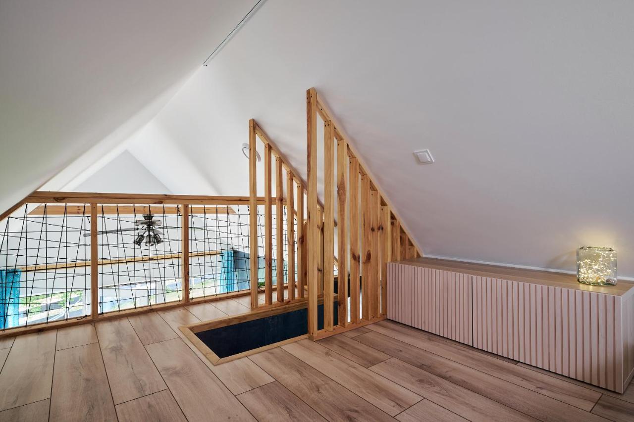 Sarnia Laka Domek 1 Z Prywatnym Jacuzzi Stronie Slaskie Luaran gambar